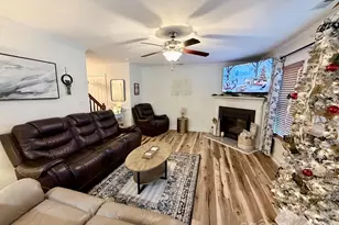 1421 Dexter Ridge Dr, Holly Springs, NC 27540 - Photo 7