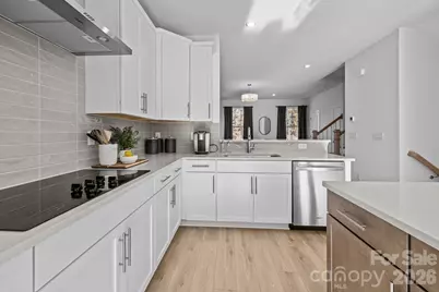3025 Rozzelles Ferry Road, Charlotte, NC 28208 - Photo 11
