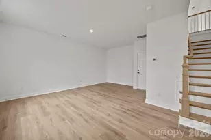 3025 Rozzelles Ferry Rd, Charlotte, NC 28208 - Photo 3