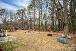 2033 Puetts Chapel Rd, Bessemer City, NC 28016 - Photo 29