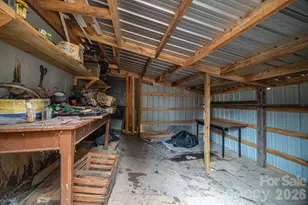 2033 Puetts Chapel Rd, Bessemer City, NC 28016 - Photo 31