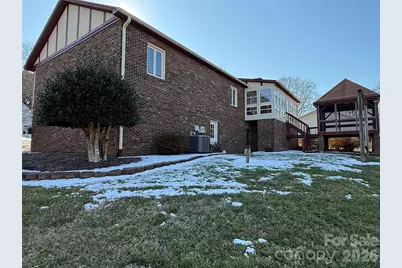 1015 36th Avenue Court NE, Hickory, NC 28601 - Photo 29