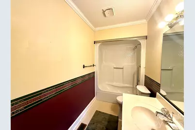 1015 36th Avenue Court NE, Hickory, NC 28601 - Photo 21