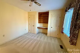 1015 36th Ave Ct NE, Hickory, NC 28601 - Photo 19