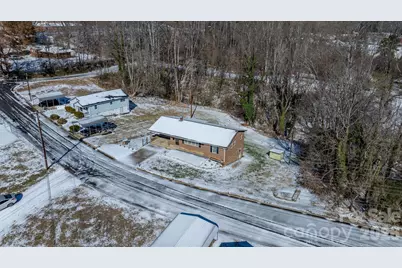 335 Eastview Place NW, Lenoir, NC 28645 - Photo 27