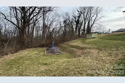 335 Eastview Place NW, Lenoir, NC 28645 - Photo 25