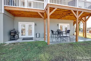 9464 Riviera Dr, Sherrills Ford, NC 28673 - Photo 29