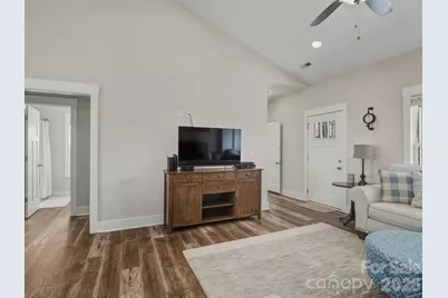 9464 Riviera Drive, Sherrills Ford, NC 28673 - Photo 9