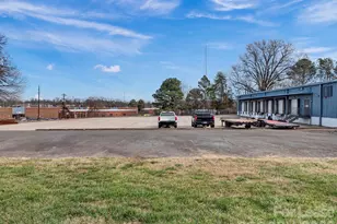 4337 Revolution Pk Dr, Charlotte, NC 28217 - Photo 37