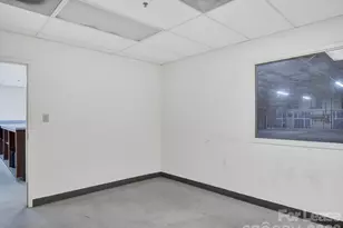 4337 Revolution Pk Dr, Charlotte, NC 28217 - Photo 21