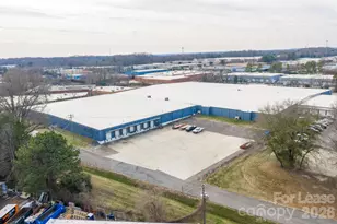 4337 Revolution Pk Dr, Charlotte, NC 28217 - Photo 3