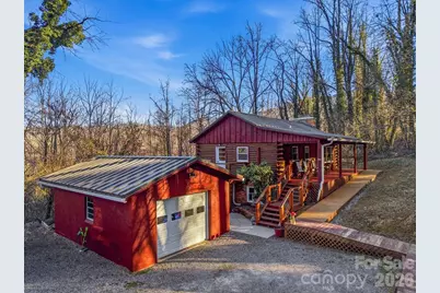 34 Greenbriar Road, Black Mountain, NC 28711 - Photo 1