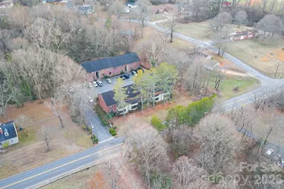 460 14th Avenue NE, Hickory, NC 28601 - Photo 7