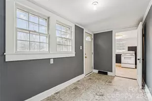 209 W Round St, Landis, NC 28088 - Photo 17