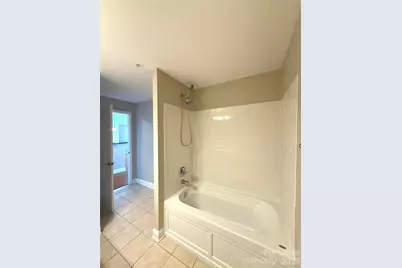 300 W 5th Street #706, Charlotte, NC 28202 - Photo 15