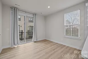 460 Spearfield Ln, Charlotte, NC 28205 - Photo 13