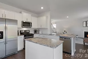 5105 Shallow Brk Dr, Charlotte, NC 28215 - Photo 13