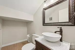 5947 Quail Hollow Rd, Charlotte, NC 28210 - Photo 13