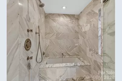 1126 Queens Road W, Charlotte, NC 28207 - Photo 21