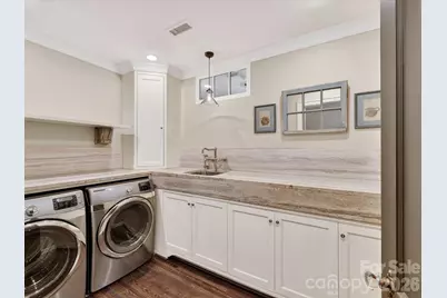 1126 Queens Road W, Charlotte, NC 28207 - Photo 29