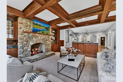 1126 Queens Road W, Charlotte, NC 28207 - Photo 13