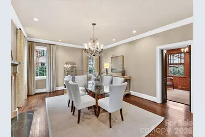 1126 Queens Road W, Charlotte, NC 28207 - Photo 5