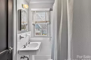 1126 Queens Rd W, Charlotte, NC 28207 - Photo 23