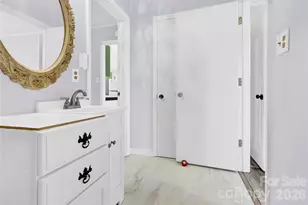 6716 Navajo Trail, Sherrills Ford, NC 28673 - Photo 17