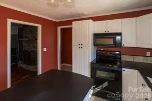 56 Vance Ave, Black Mountain, NC 28711 - Photo 15