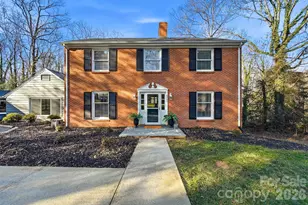 4041 4th St Ct NW, Hickory, NC 28601 - Photo 3