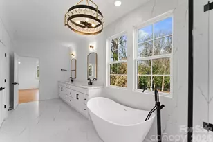 4345 Castleton Rd, Charlotte, NC 28211 - Photo 23