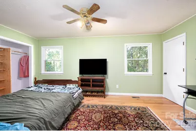 410 Rockwood Drive, Hendersonville, NC 28792 - Photo 25