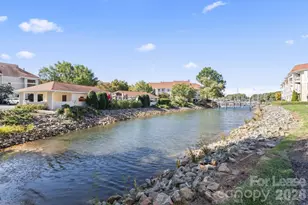 18009 Kings Point Dr, Cornelius, NC 28031 - Photo 29