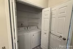 18009 Kings Point Dr, Cornelius, NC 28031 - Photo 13