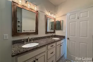 18009 Kings Point Dr, Cornelius, NC 28031 - Photo 21