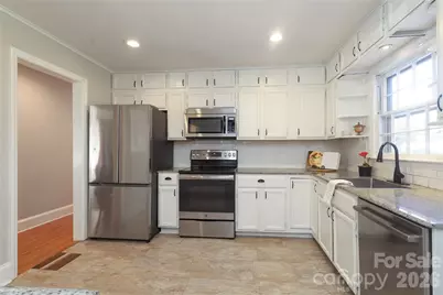 2017 Townsend Avenue, Charlotte, NC 28205 - Photo 9