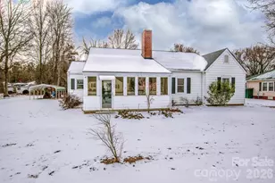 198 Center St, Cooleemee, NC 27014 - Photo 17