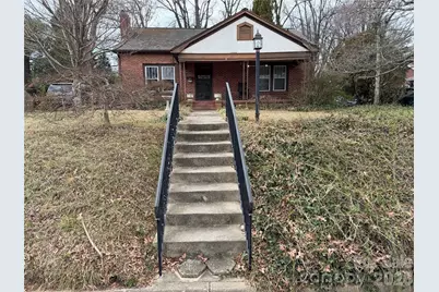 132 W Stewart Avenue, Mooresville, NC 28115 - Photo 3