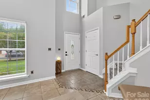 3416 Fairfax Woods Dr, Matthews, NC 28105 - Photo 3