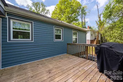 2516 Columbus Circle, Charlotte, NC 28208 - Photo 21