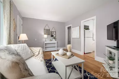 2516 Columbus Circle, Charlotte, NC 28208 - Photo 3