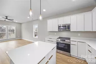 401 Lee St, Mount Holly, NC 28120 - Photo 9