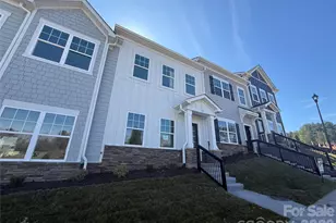 133 Cherry Spgs Ln, Asheville, NC 28804 - Photo 3