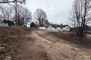 1814 W C St, Kannapolis, NC 28081 - Photo 3