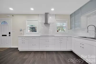 8308 Knights Bridge Road, Charlotte, NC 28210 - Photo 11