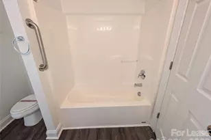 2104 Sardony Ln, Charlotte, NC 28213 - Photo 17