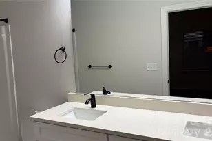 4815 Victoria Ave, Charlotte, NC 28269 - Photo 23