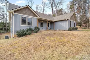 12 Crystal Cove Dr, Hendersonville, NC 28739 - Photo 5