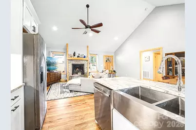 12 Crystal Cove Drive, Hendersonville, NC 28739 - Photo 17