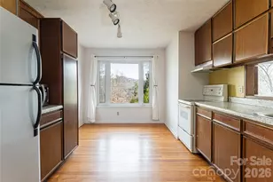 180 Lakewood Dr, Asheville, NC 28803 - Photo 31